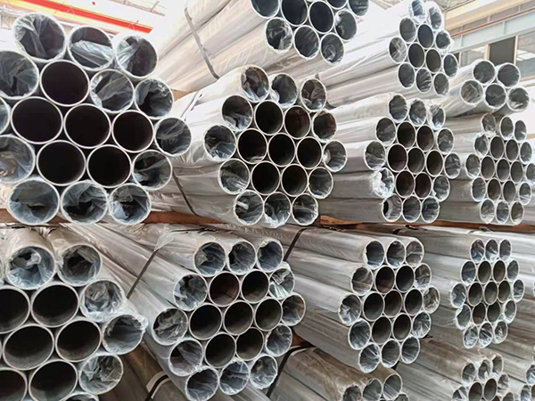 道路、橋梁不銹鋼復(fù)合管3.jpg 道路、橋梁不銹鋼復(fù)合管3.jpg